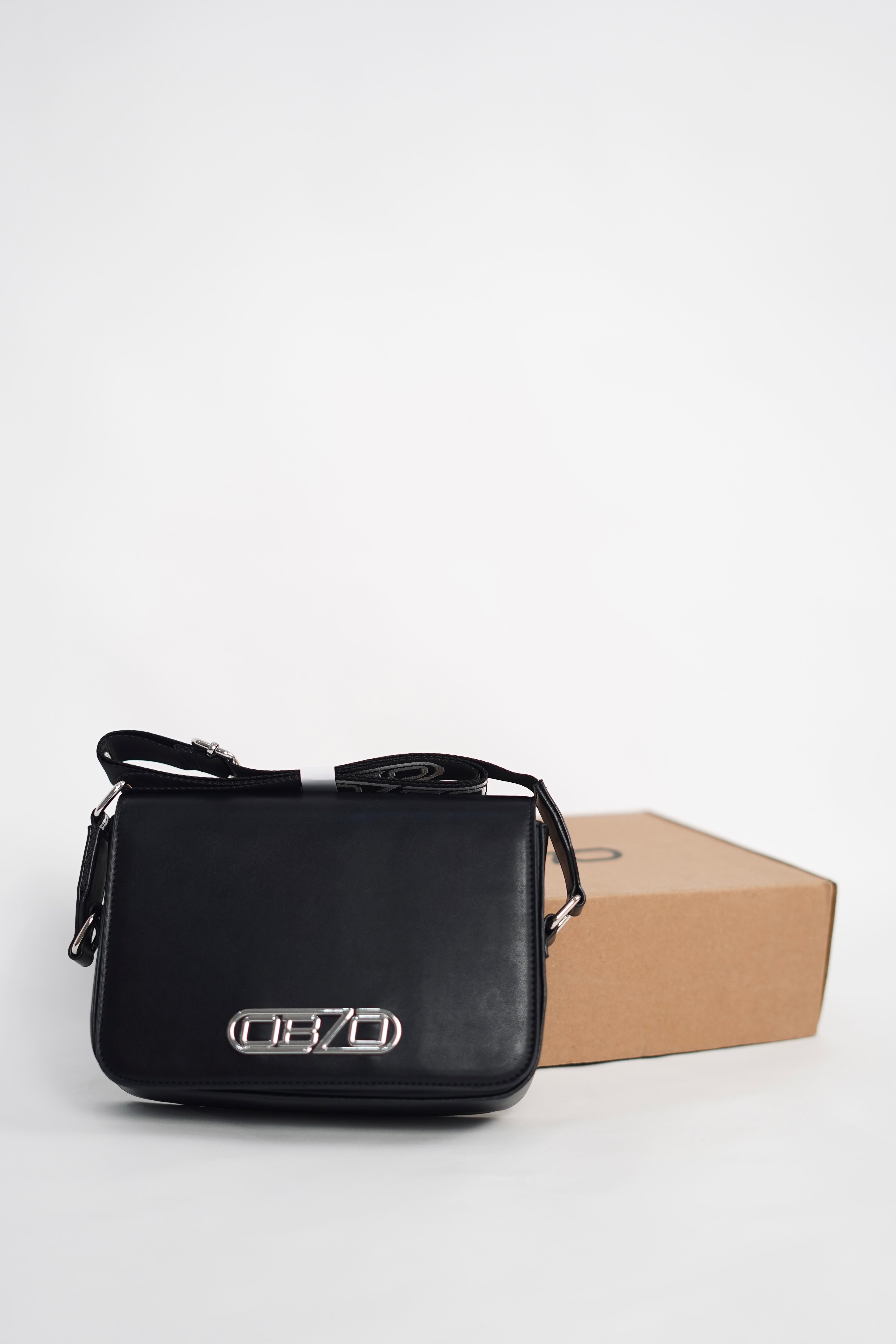 OB70 Roadman Strap Bag