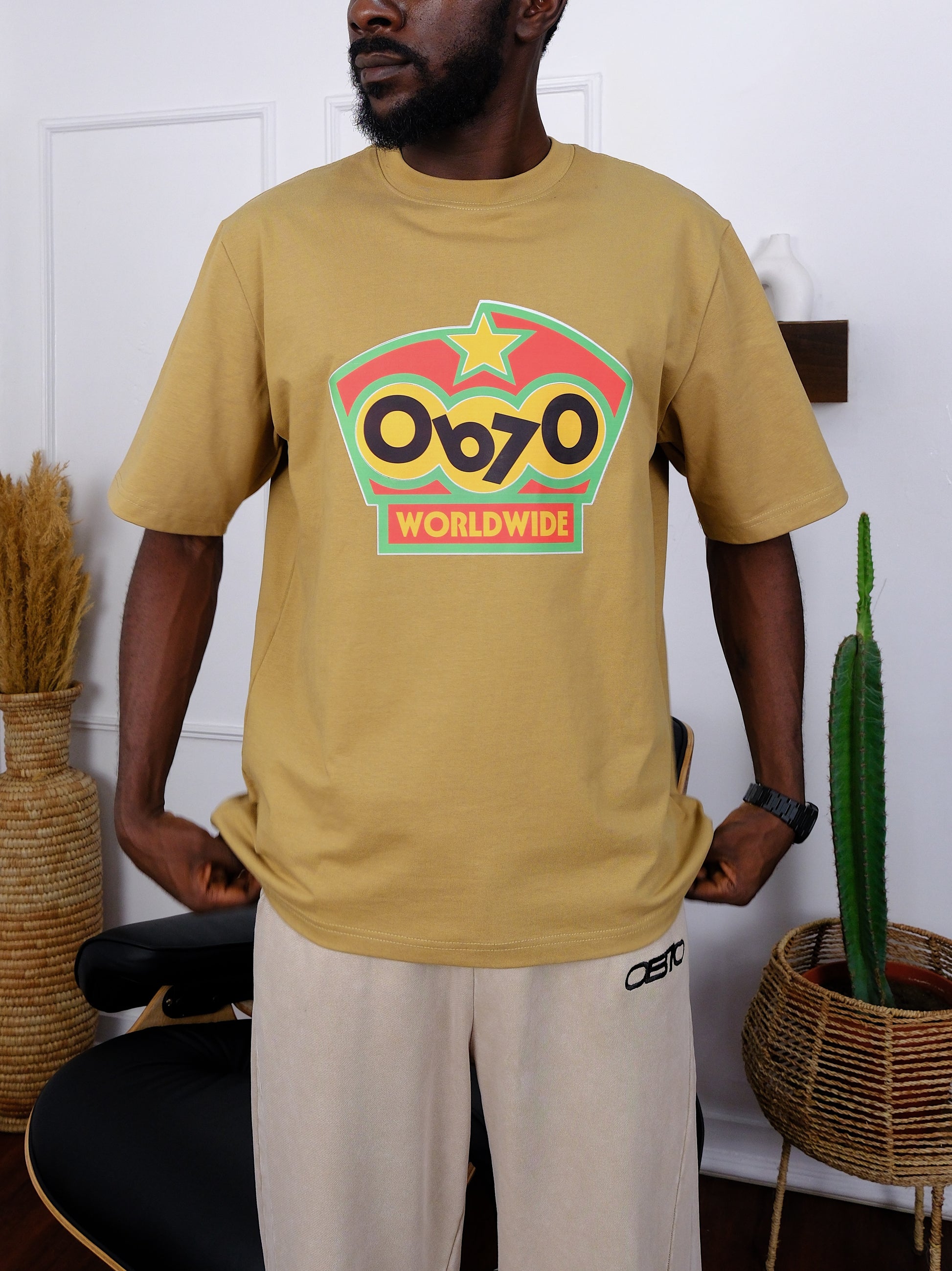 OB70 Worldwide Logo T-shirt