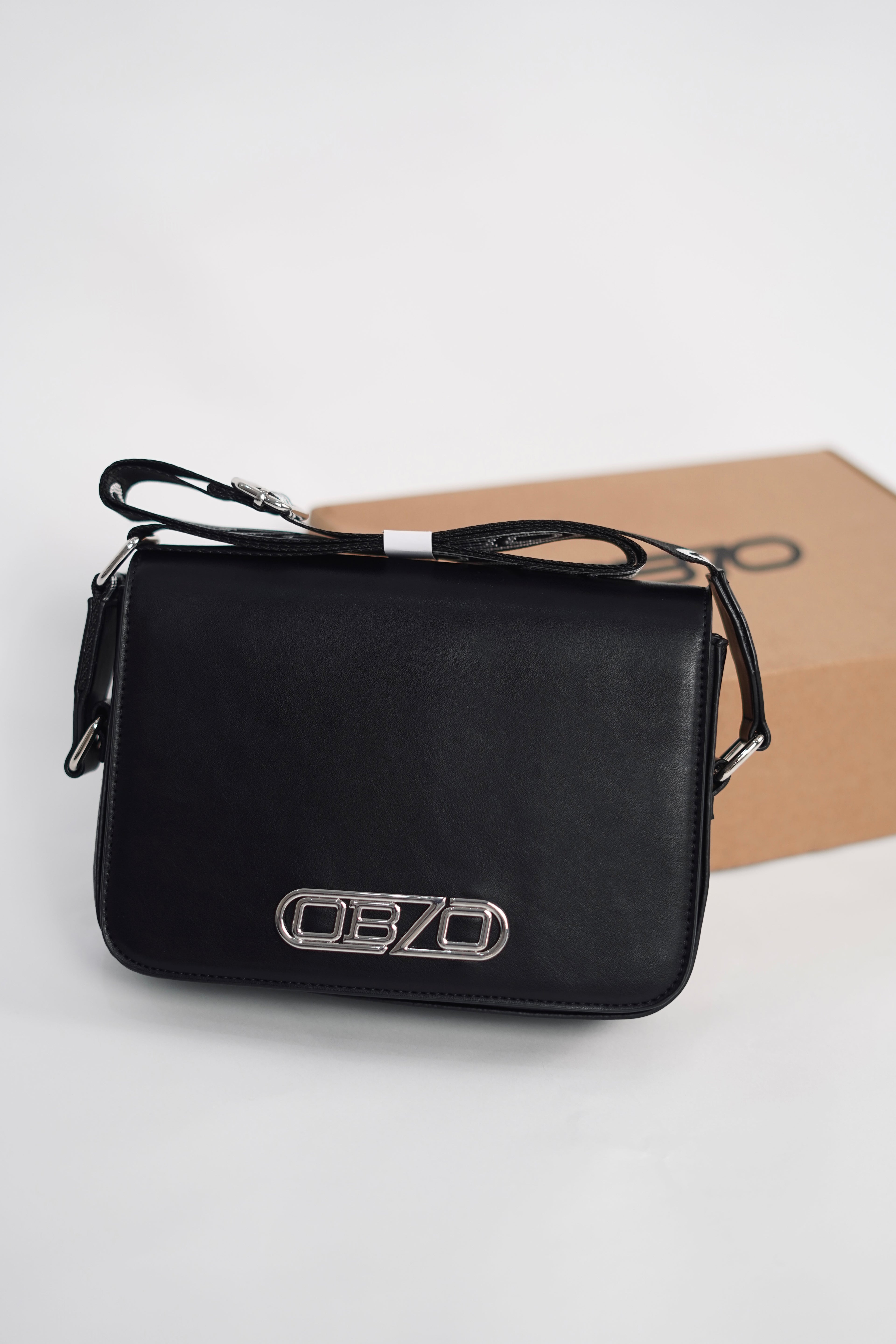 OB70 Roadman Strap Bag