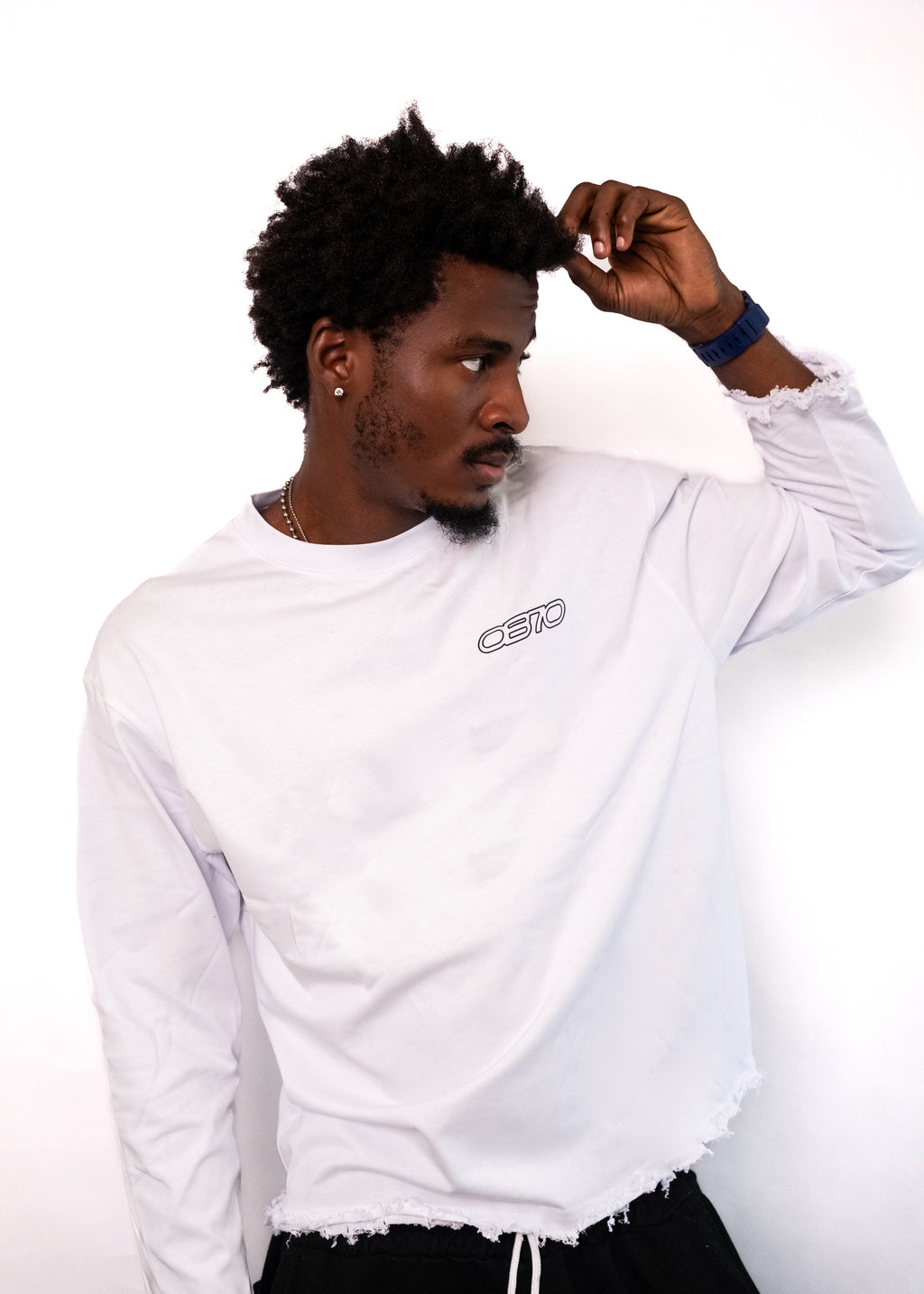 Distressed Basic Long Sleeve T-shirt [White]