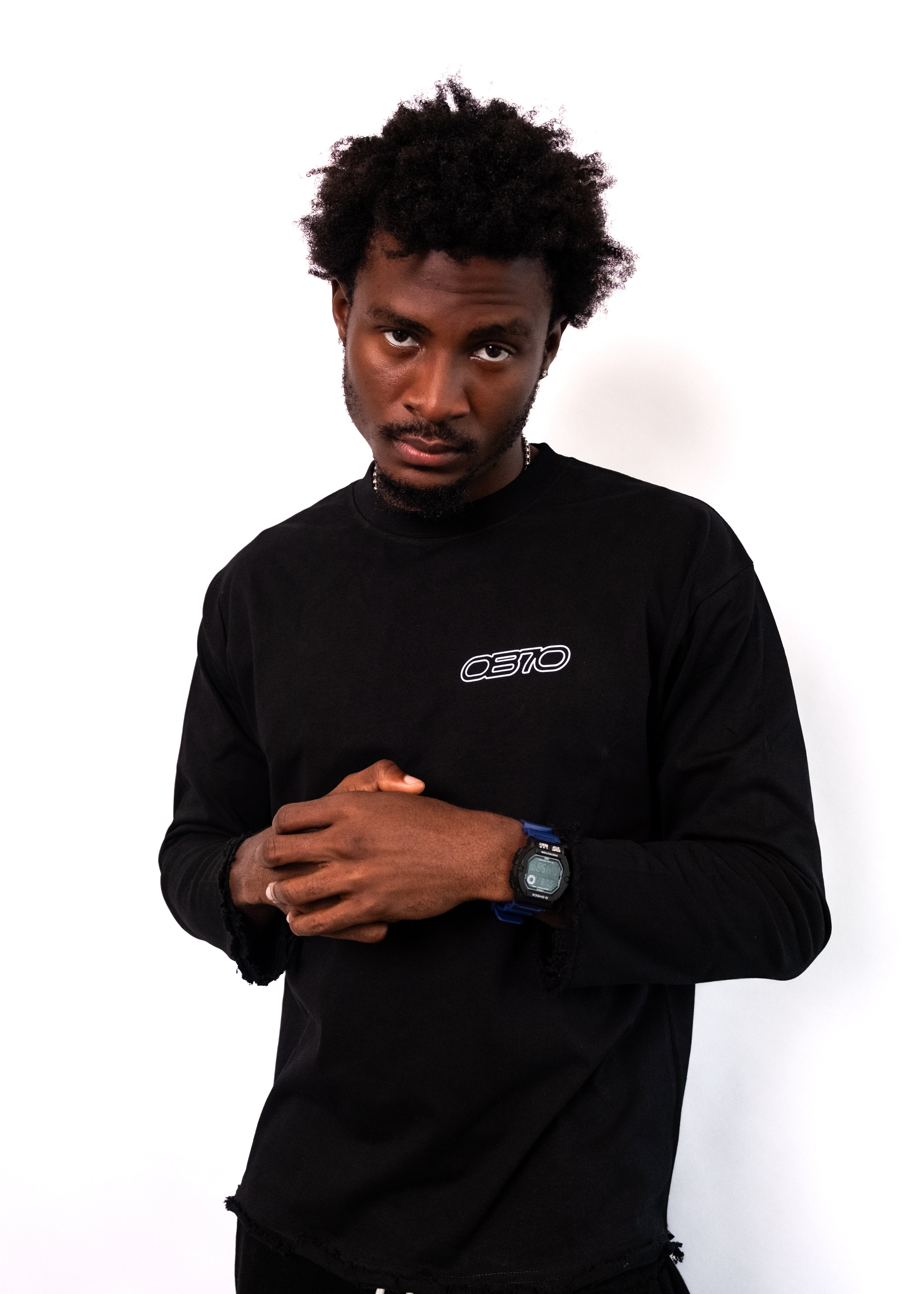 Distressed Basic Long Sleeve T-shirt [Black]